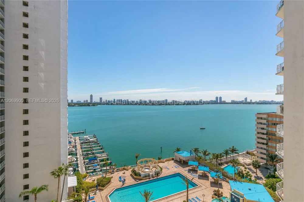 7601 E Treasure Dr #1509 North Bay Village, FL 33141
