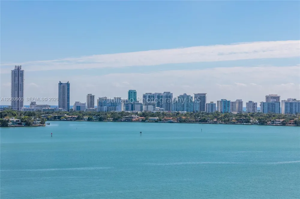 7601 E Treasure Dr #1509 North Bay Village, FL 33141