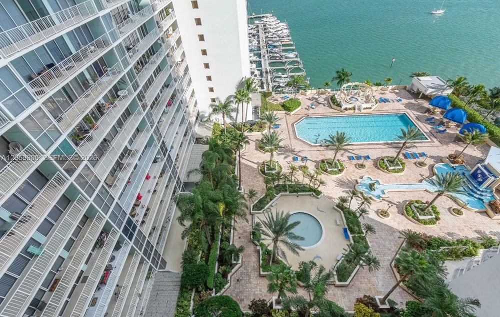 7601 E Treasure Dr #1509 North Bay Village, FL 33141