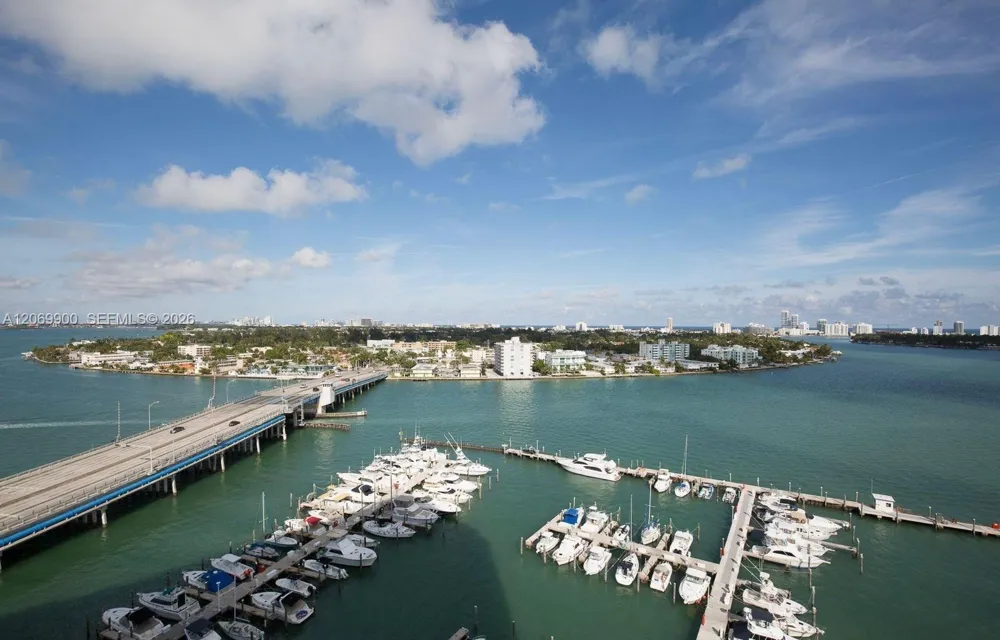 7601 E Treasure Dr #1509 North Bay Village, FL 33141