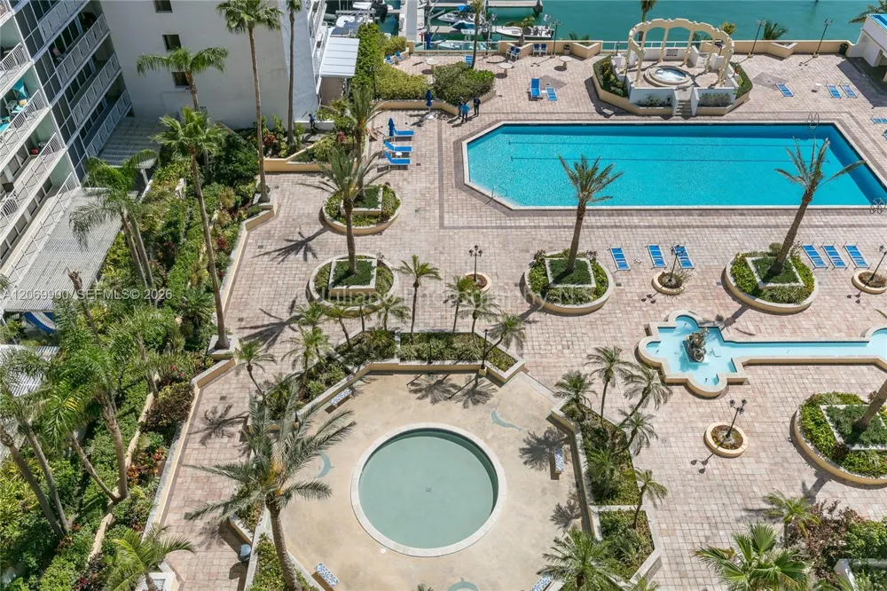7601 E Treasure Dr #1509 North Bay Village, FL 33141