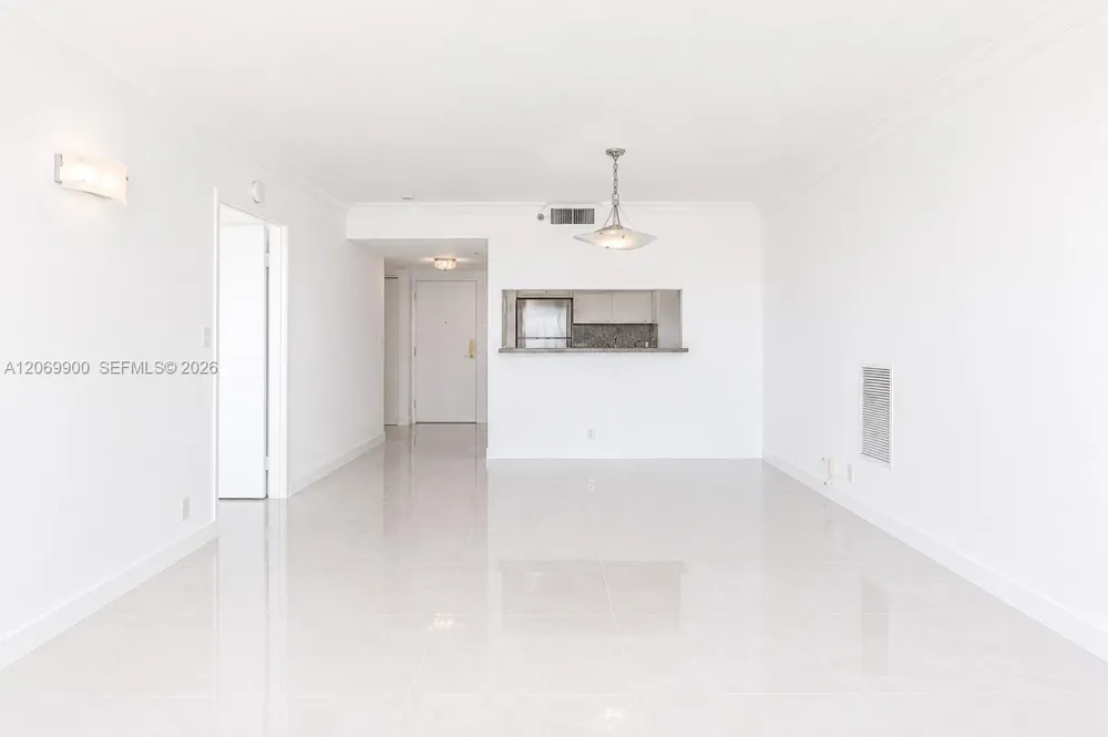 7601 E Treasure Dr #1509 North Bay Village, FL 33141