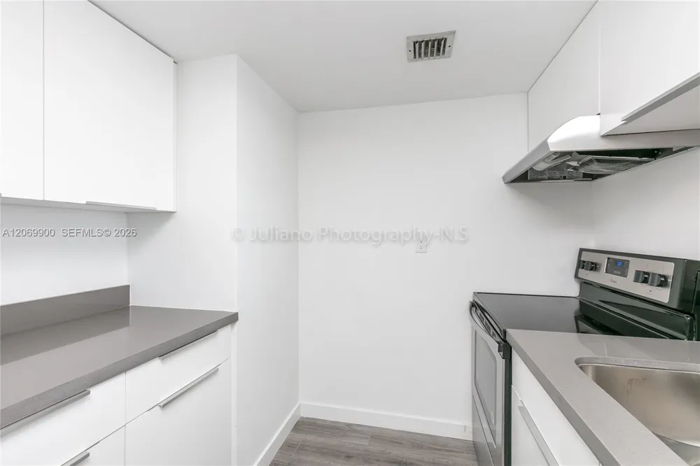 7601 E Treasure Dr #1509 North Bay Village, FL 33141
