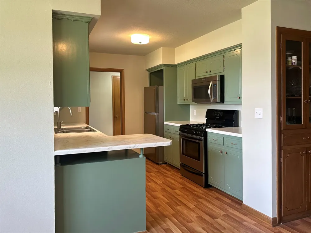 1908 Lakeview Drive Sulphur, OK 73086