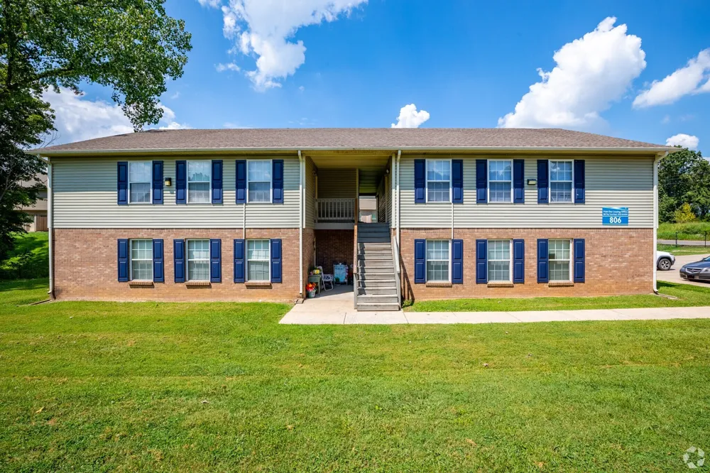 2430 Whitfield Rd #0 Clarksville, TN 37040