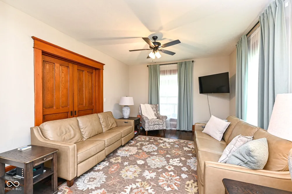 232 E State Street Pendleton, IN 46064