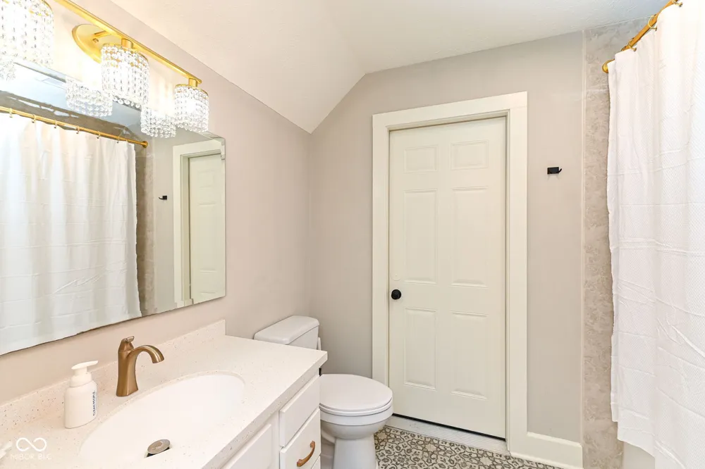 232 E State Street Pendleton, IN 46064