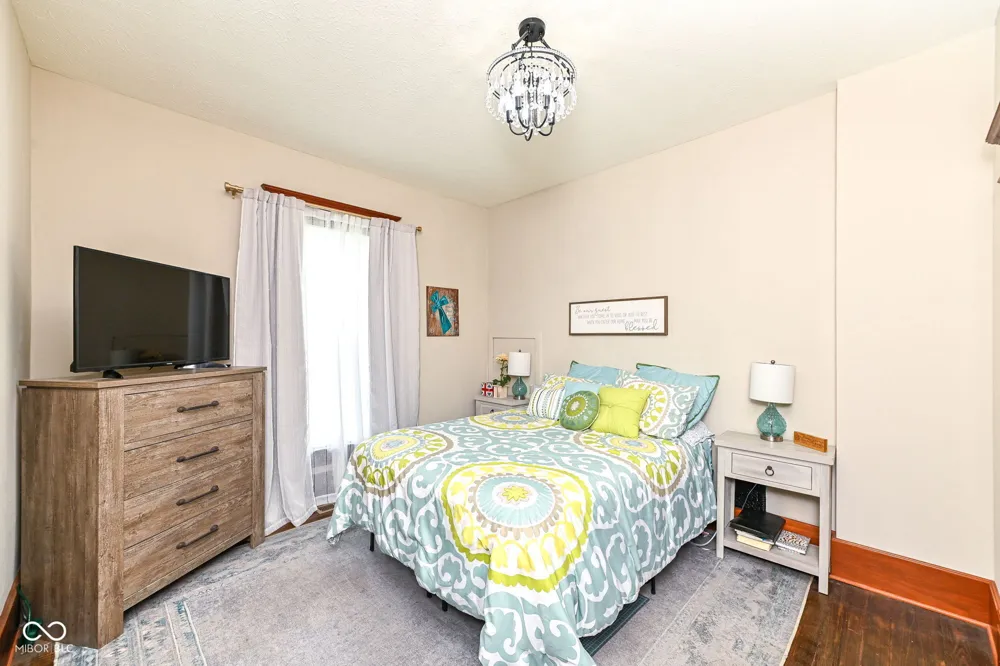 232 E State Street Pendleton, IN 46064