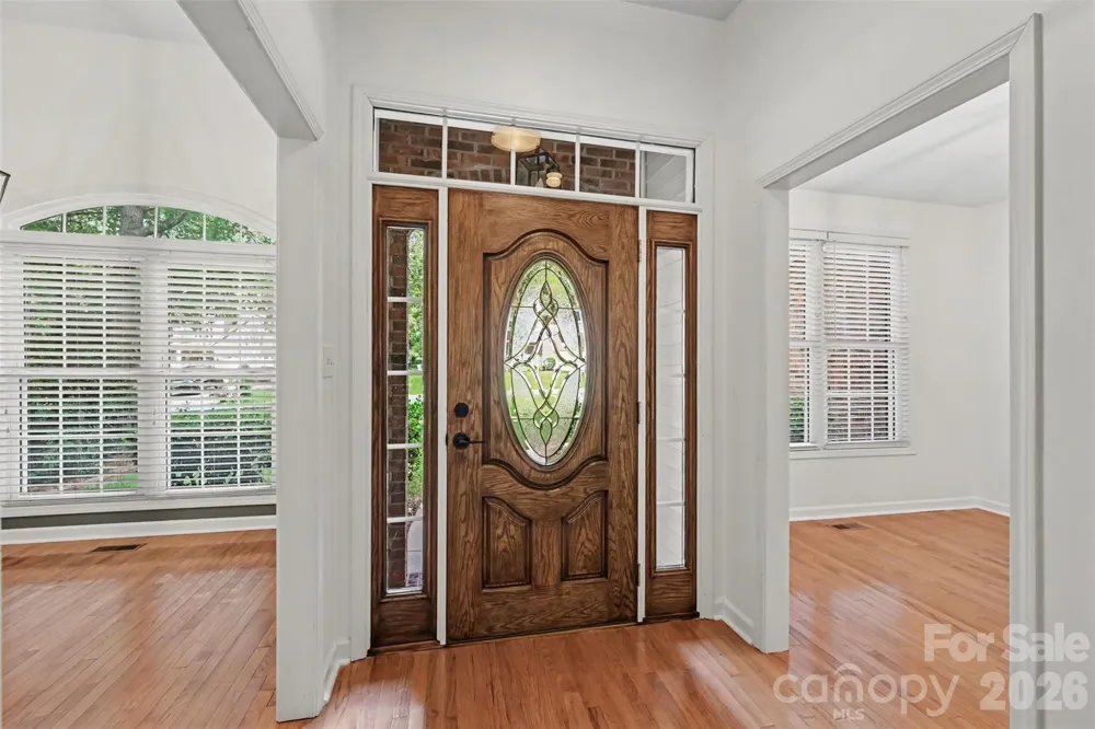 1928 Twin Ponds Drive Hickory, NC 28602