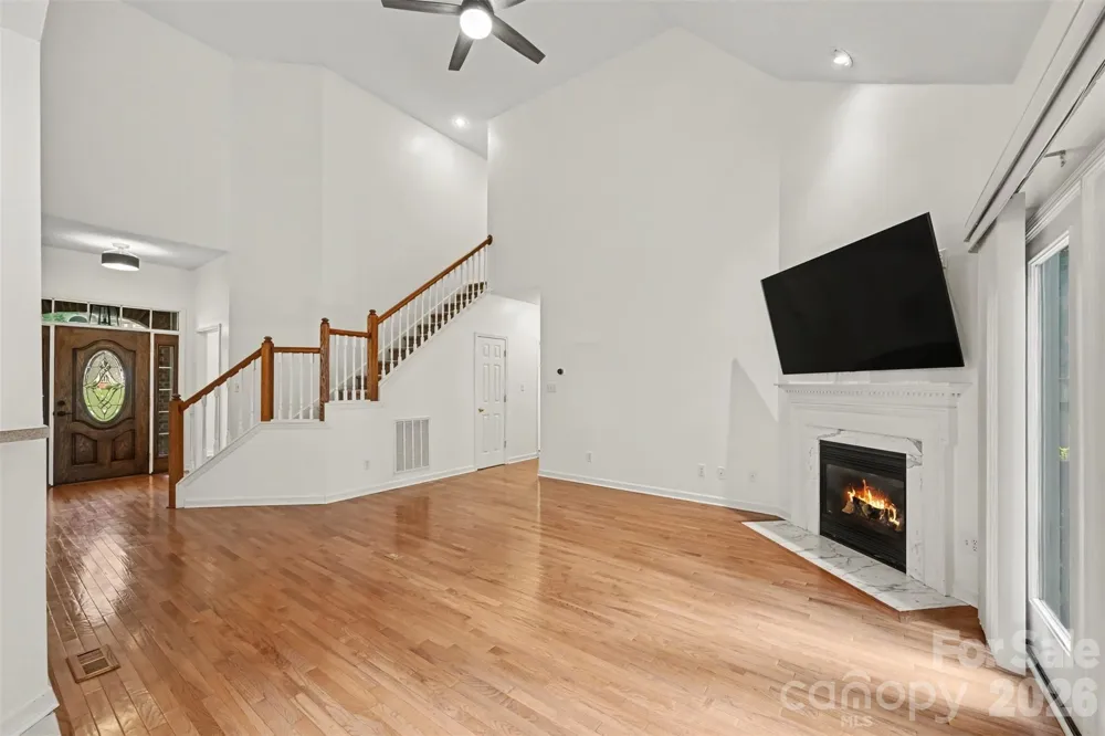 1928 Twin Ponds Drive Hickory, NC 28602