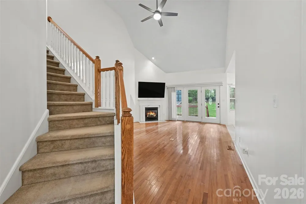 1928 Twin Ponds Drive Hickory, NC 28602