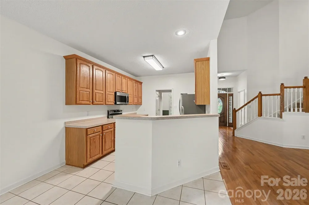 1928 Twin Ponds Drive Hickory, NC 28602