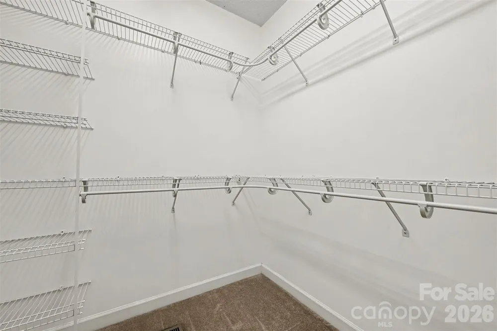 1928 Twin Ponds Drive Hickory, NC 28602