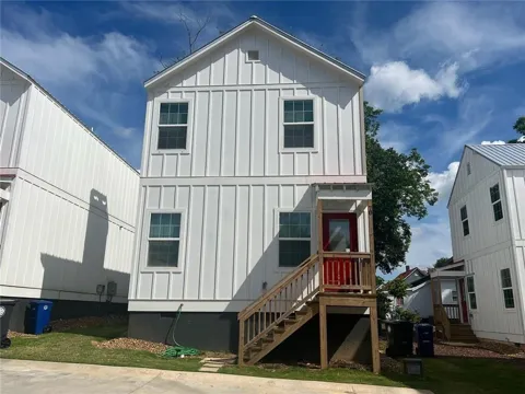 82 Liberty Court