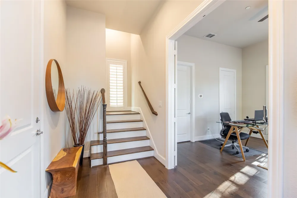 4116 Runyon Road Addison, TX 75001