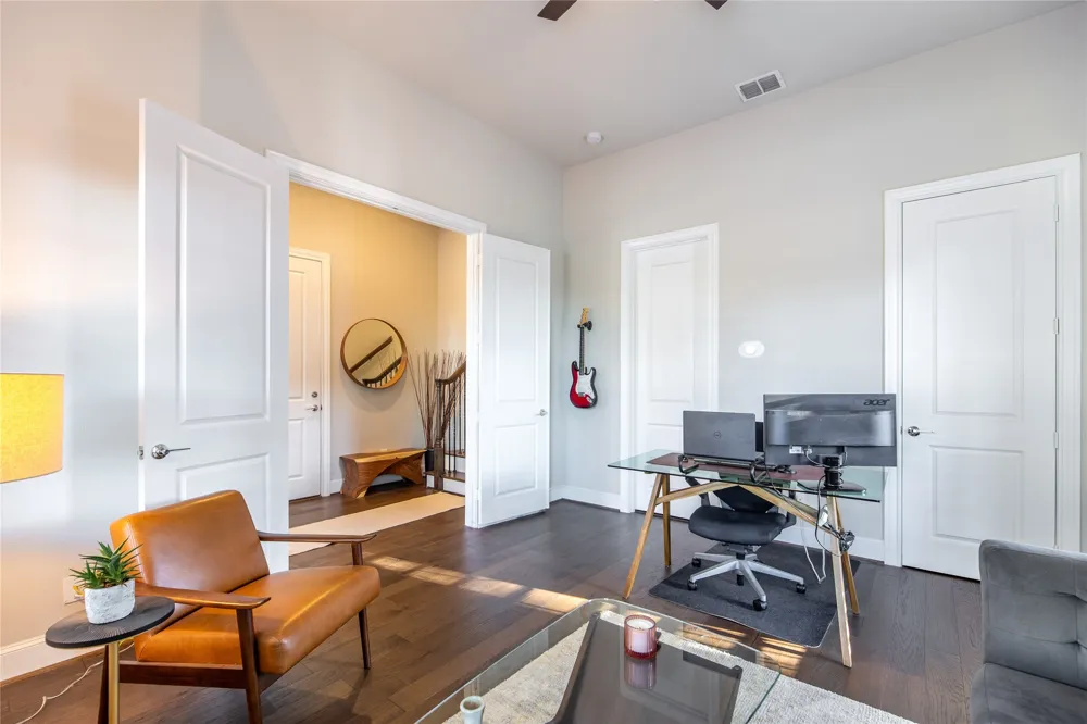 4116 Runyon Road Addison, TX 75001