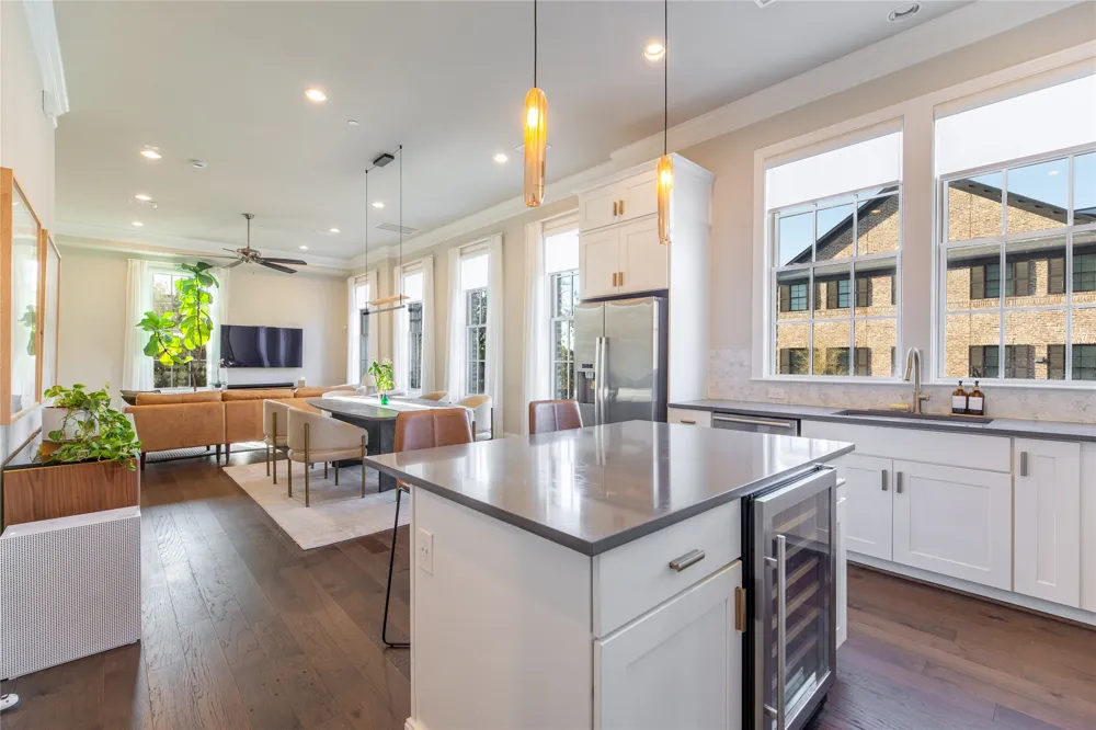4116 Runyon Road Addison, TX 75001