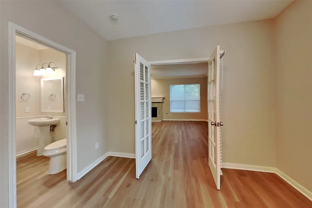 26871 Castlecliff Lane Kingwood, TX 77339