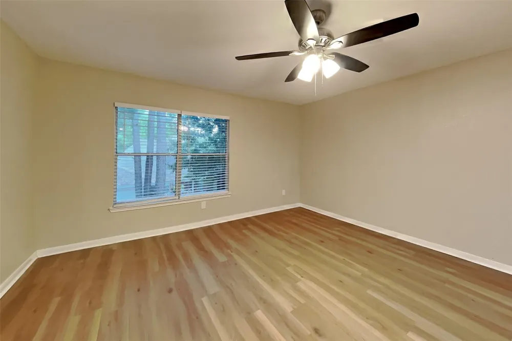26871 Castlecliff Lane Kingwood, TX 77339