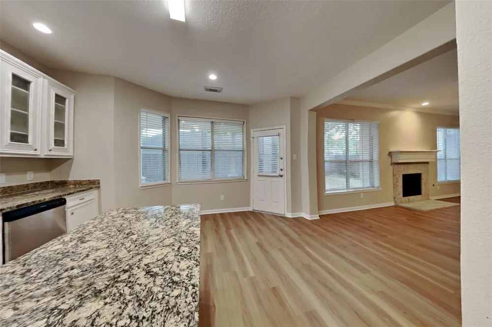 26871 Castlecliff Lane Kingwood, TX 77339