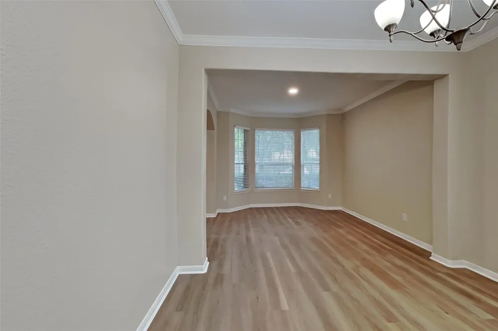 26871 Castlecliff Lane Kingwood, TX 77339