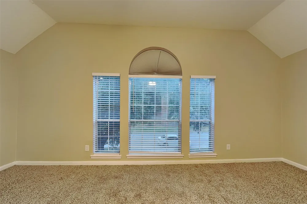26871 Castlecliff Lane Kingwood, TX 77339