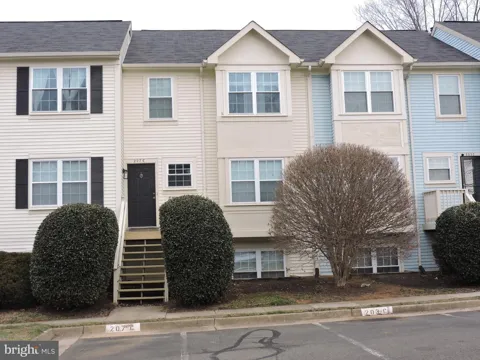 207 FERNWOOD PLACE