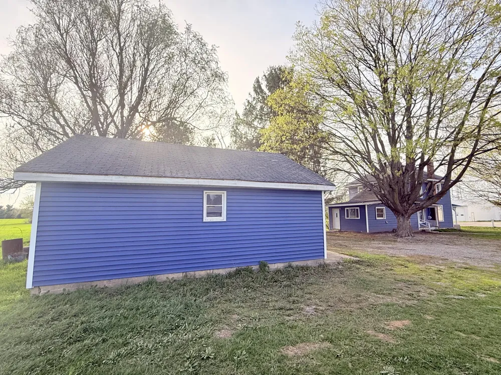 2249 E Montgomery Road Hillsdale, MI 49242