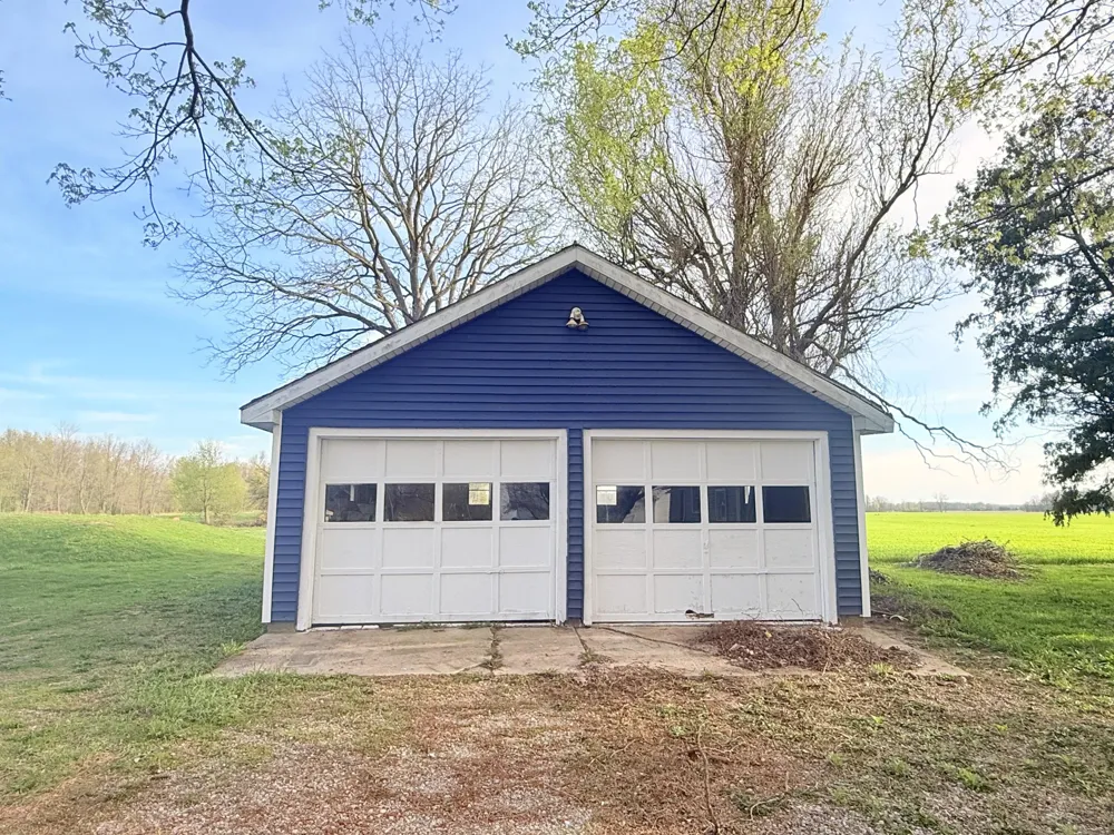 2249 E Montgomery Road Hillsdale, MI 49242