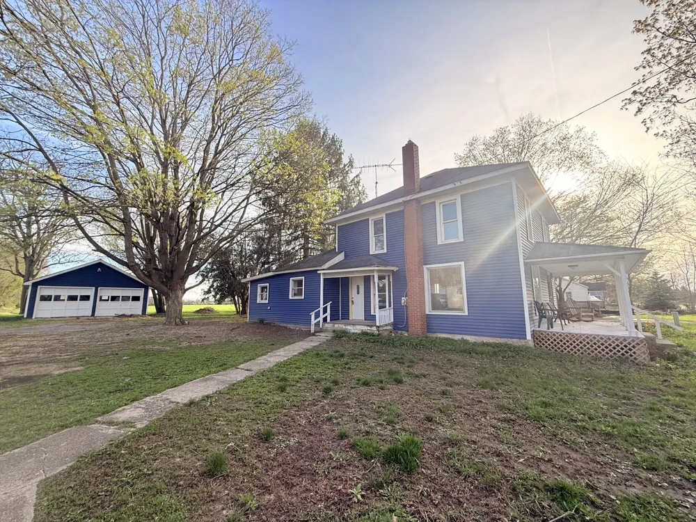 2249 E Montgomery Road Hillsdale, MI 49242
