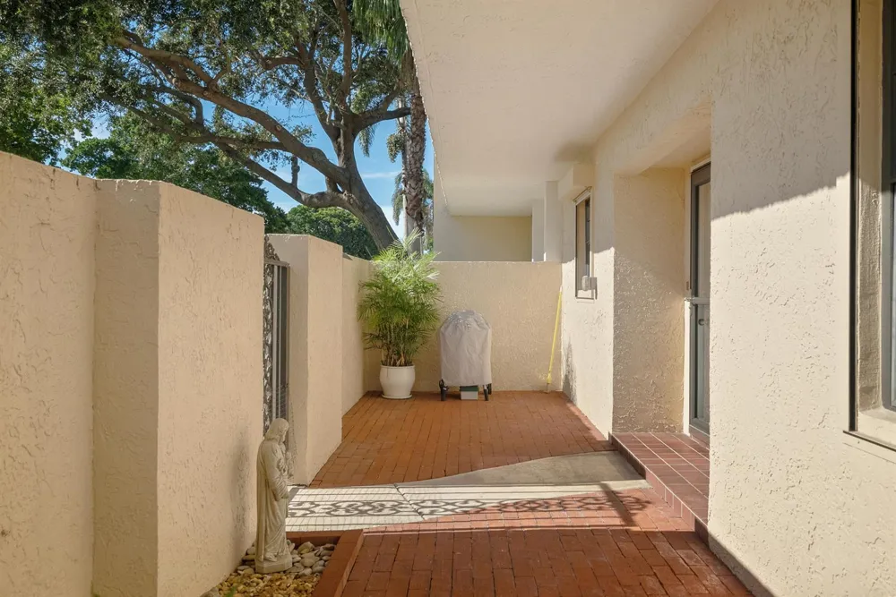 300 HIGHWAY A1A #101M Jupiter, FL 33477