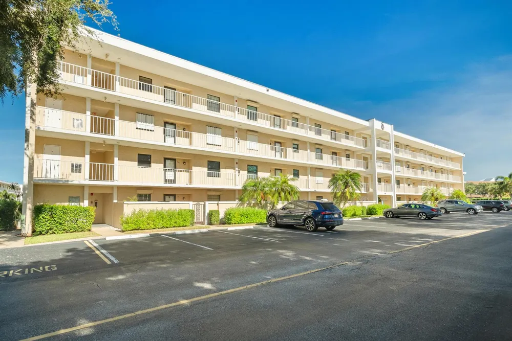 300 HIGHWAY A1A #101M Jupiter, FL 33477