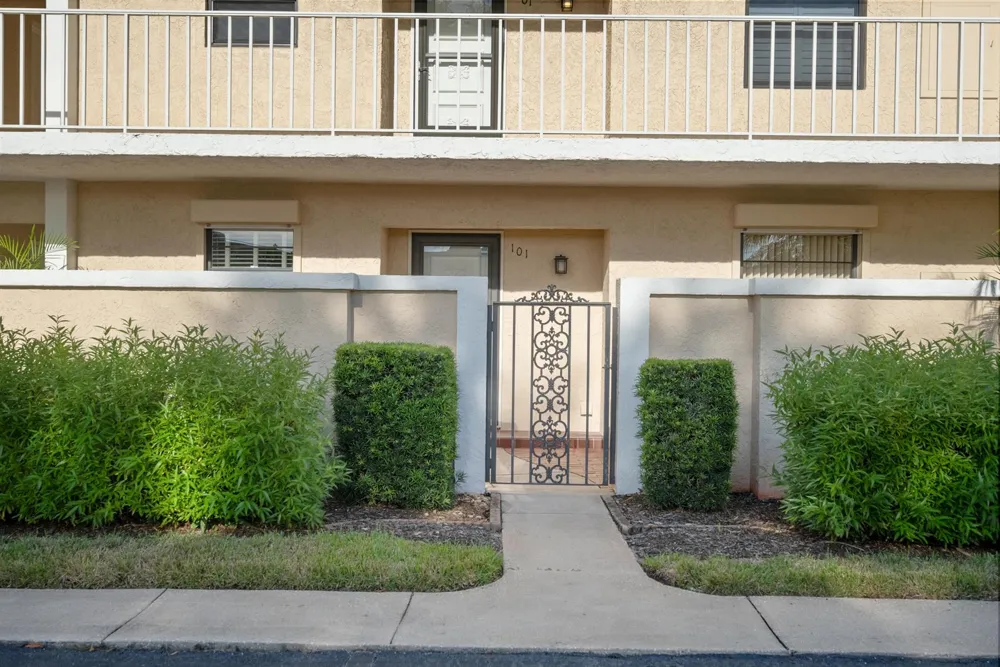 300 HIGHWAY A1A #101M Jupiter, FL 33477