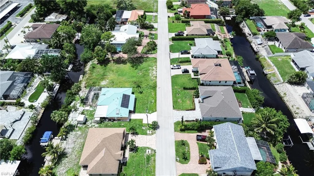 27298 Jolly Roger Lane Bonita Springs, FL 34135