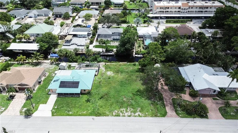 27298 Jolly Roger Lane Bonita Springs, FL 34135