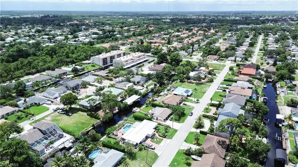 27298 Jolly Roger Lane Bonita Springs, FL 34135