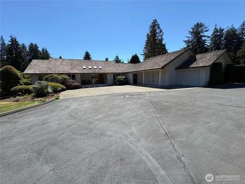 721 Fairway Drive