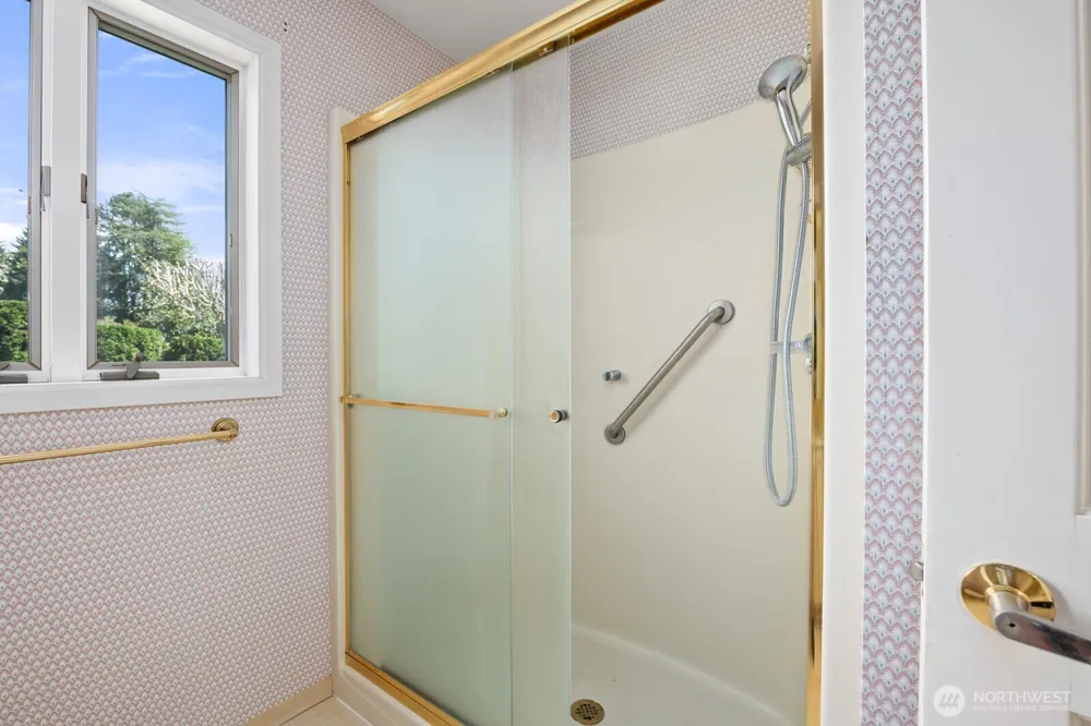 721 Fairway Drive Aberdeen, WA 98520