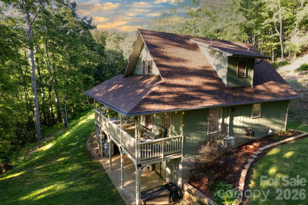 426 Meadowood Lane Burnsville, NC 28714