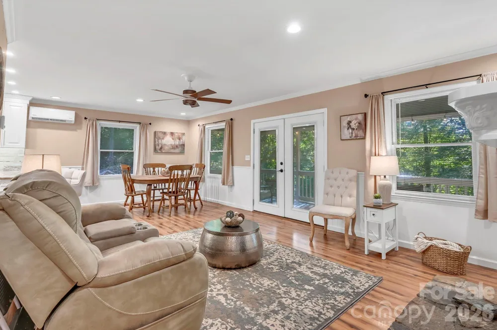 426 Meadowood Lane Burnsville, NC 28714