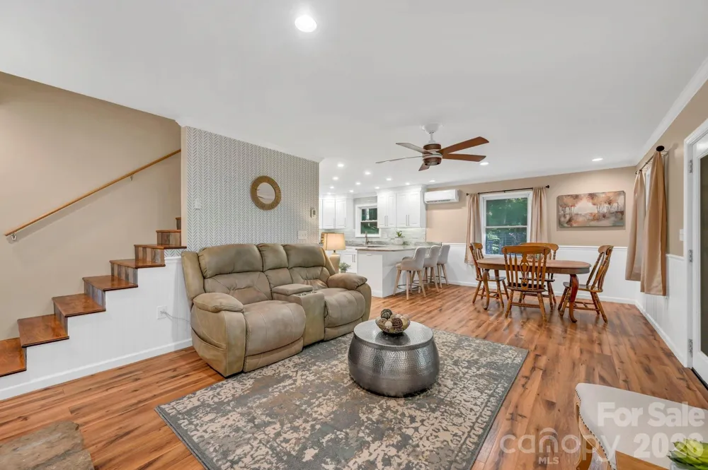 426 Meadowood Lane Burnsville, NC 28714