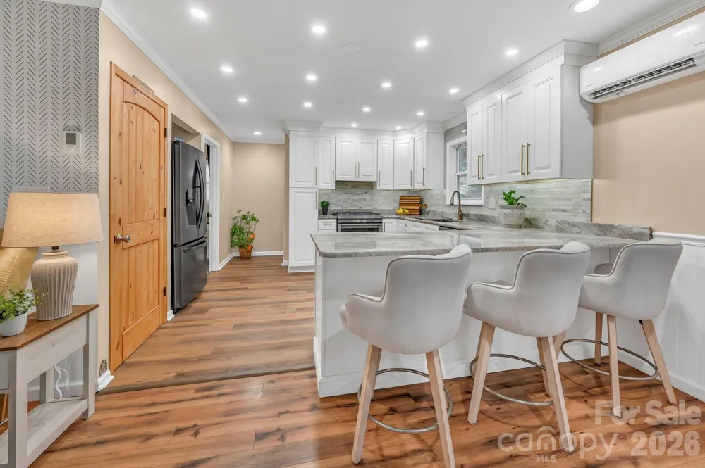 426 Meadowood Lane Burnsville, NC 28714