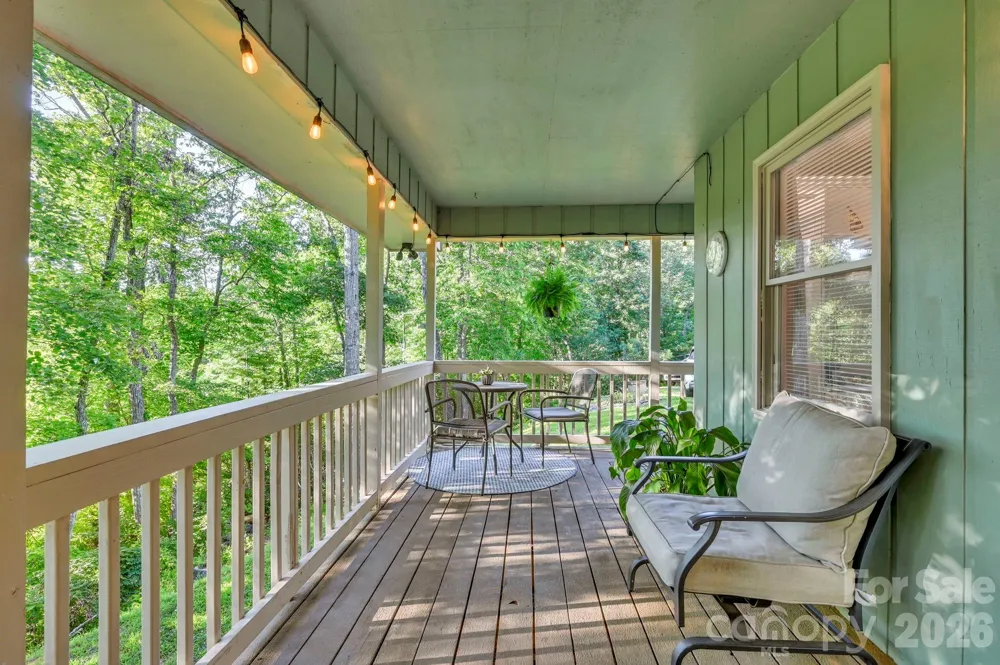 426 Meadowood Lane Burnsville, NC 28714