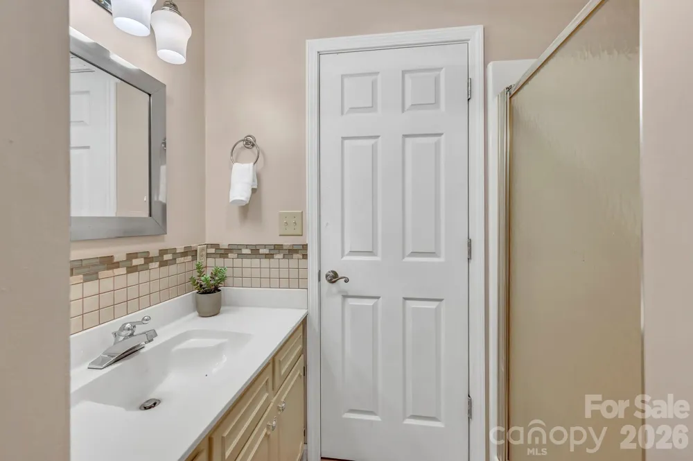 426 Meadowood Lane Burnsville, NC 28714