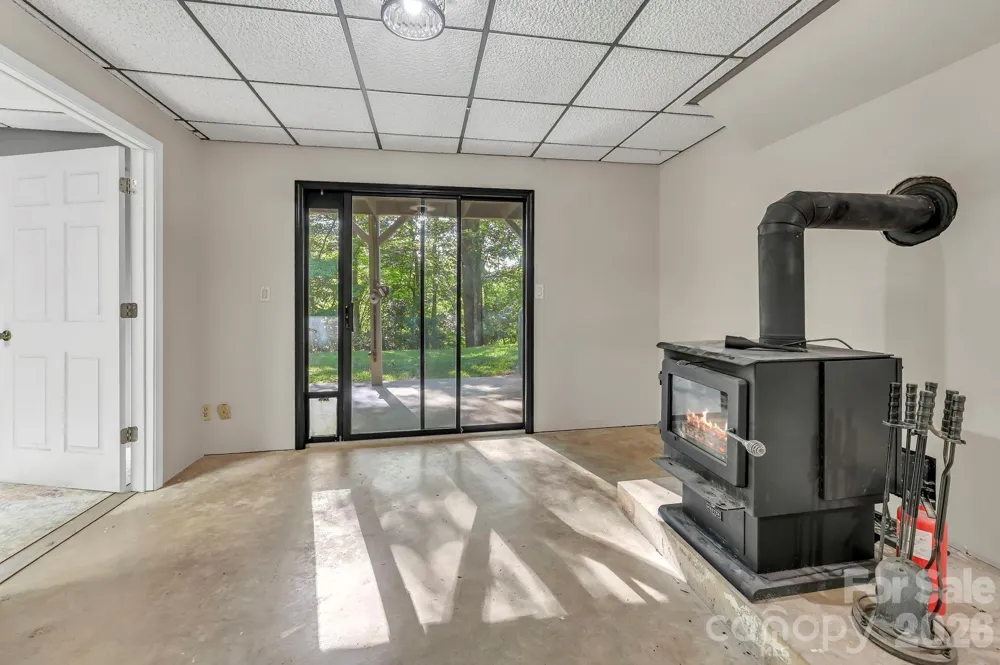 426 Meadowood Lane Burnsville, NC 28714