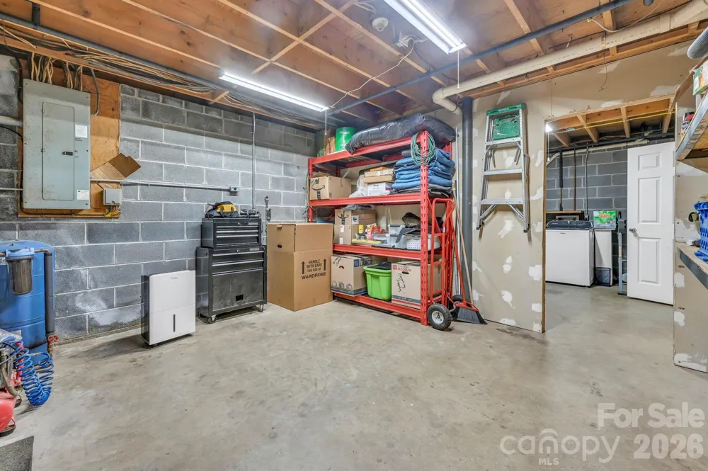 426 Meadowood Lane Burnsville, NC 28714