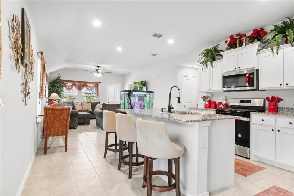 137 Running River Drive Boyd, TX 76023