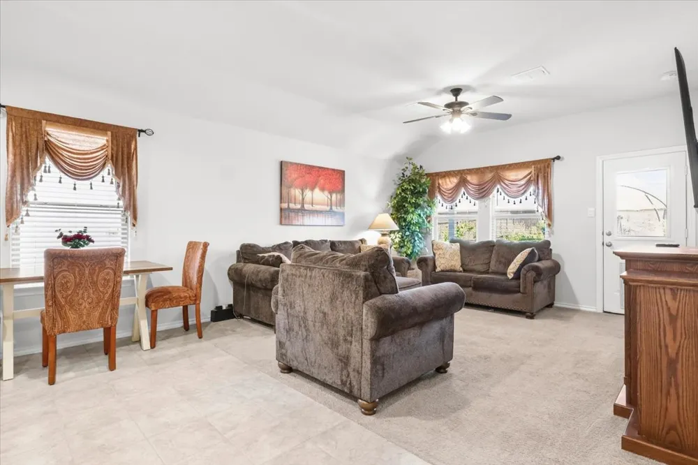 137 Running River Drive Boyd, TX 76023