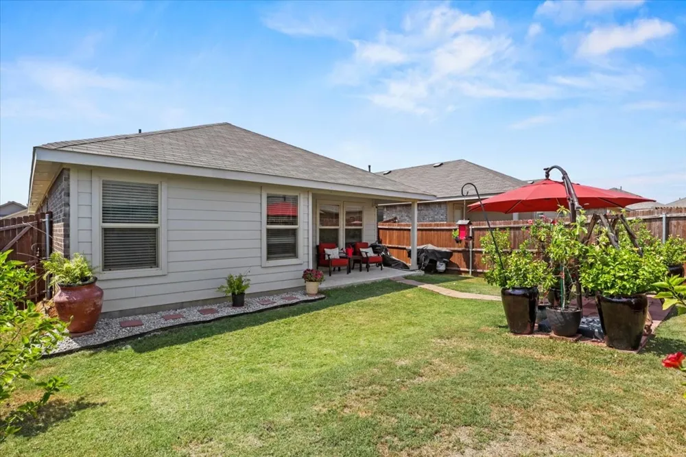 137 Running River Drive Boyd, TX 76023