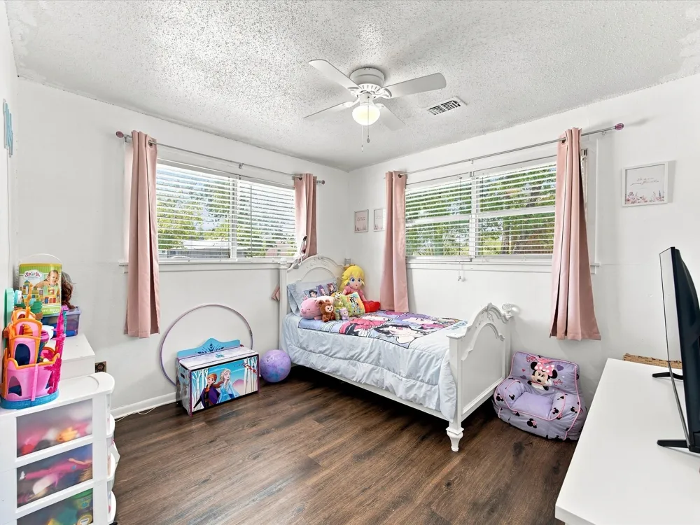 321 E Pine Street Jacksboro, TX 76458